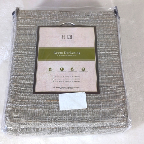 Room darkening curtains 40/80 x 95 NEW - Picture 1 of 3